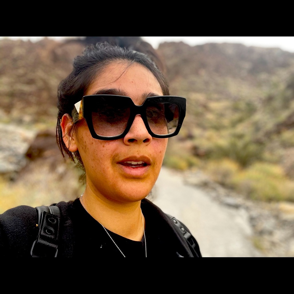 Meet your Posher, Meli